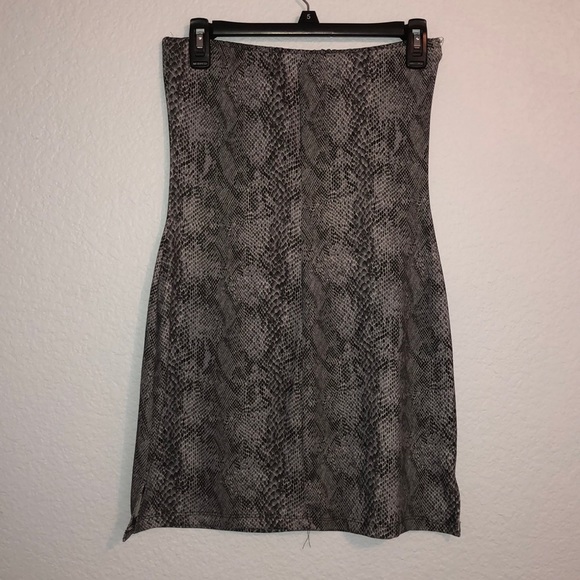 Snakeprint Strapless Bodycon Dress - Picture 2 of 3